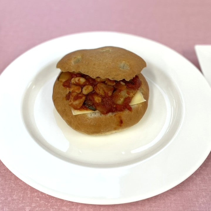 学生提案メニューを食べてカフェラテをゲット！